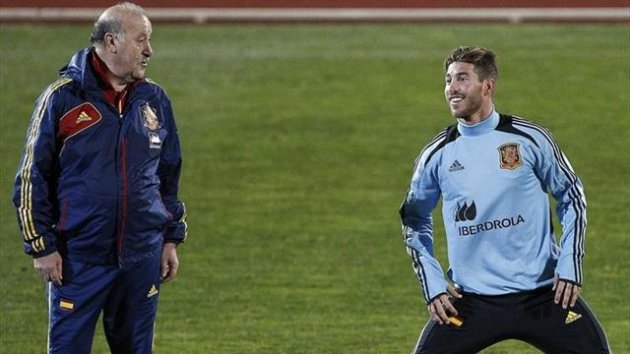 Vicente Del Bosque con Sergio Ramos