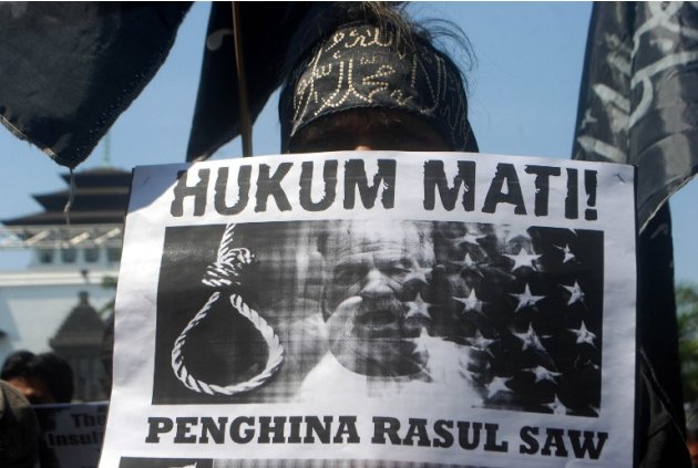 صور مظاهرات المسلمين في يوم واحد ضد الفيلم المسئ  Indonesia22-jpg_160454