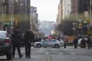 JT01. New York (United States), 25/01/2015.- Police secure a street at the site of a shooting at the Home Depot on 23rd Street in Manhattan, New York, USA, 25 January 2014. Reports state that one person was killed in the shooting incident. (Estados Unidos) EFE/EPA/JOHN TAGGART