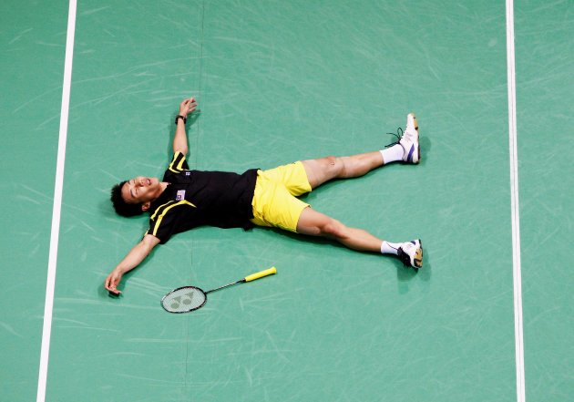 Lee Chong Wei on ground