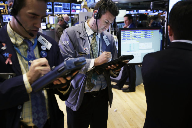 Stocks tumble as 'fiscal cliff' deadline nears - Yahoo! News