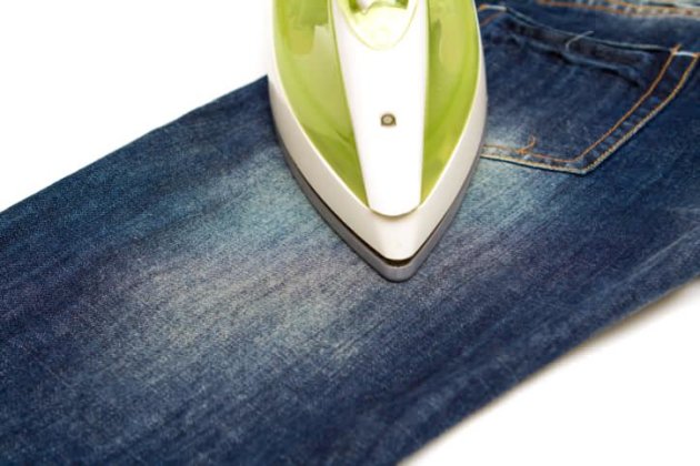 6 Kesalahan Jeans yang Membuat Jeans Cepat Usang - www.SurgaBerita.com