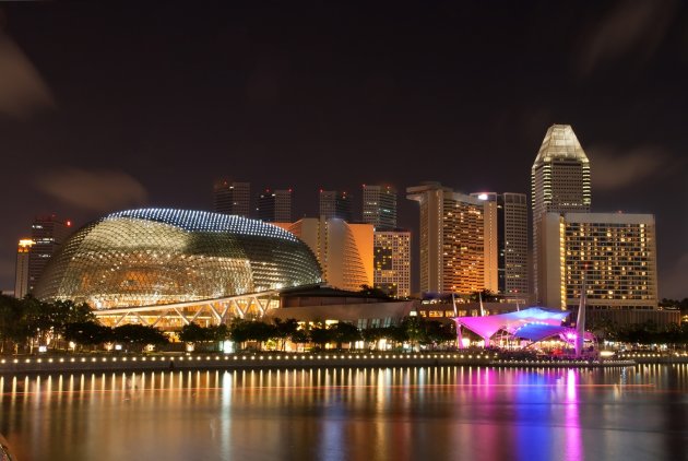 اجمل صور المباني الضخمة Les-10-b-timents-les-plus-remarquables-du-monde---7---L-esplanade---Singapour-jpg_120225