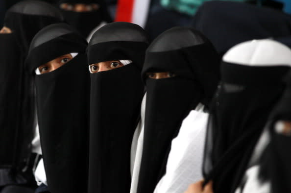 البلدان العربية الافضل في معاملة النساء  Yemen-jpg_044912