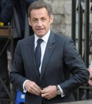 Une enseignante de 54 ans confie avoir repoussé les avances de Nicolas Sarkozy !