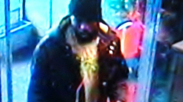 Manhunt for NYC Subway Pusher - Yahoo!