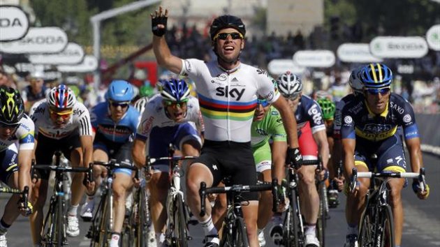 Mark Cavendish wins stage 20 of the 2012 Tour de France on the Champs-Elysees, Paris