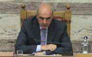 Δεν γνωρίζω βουλευτές που οπλοφορούν στη Βουλή, λέει ο Μεϊμαράκης