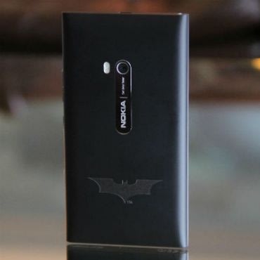 Nokia Lumia 'Batman' Hanya Ada 200 Unit