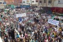 Unos manifestantes opuestos al régimen sirio concentrados en Dael