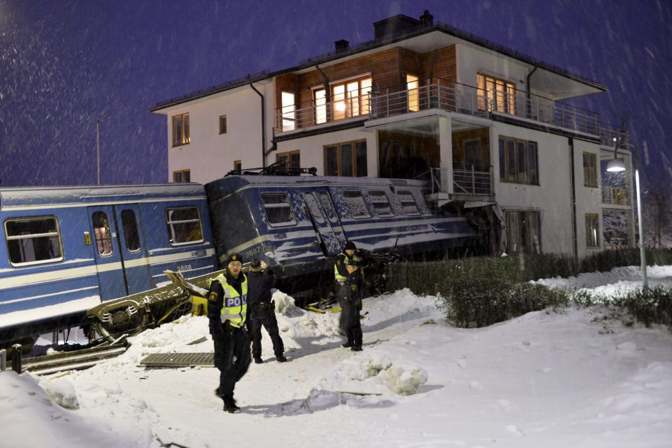 Woman Steals Train, Crashes Into Building In Sweden 1