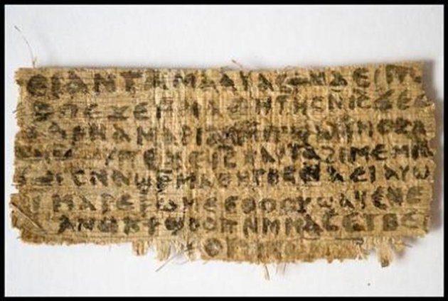 Il frammento di papairo del IV seoclo che contiene le parole"G“Gesù disse loro: ‘Mia moglie….”