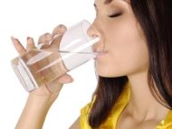 Lima Alasan Ini Bisa Bikin Kamu Rajin Minum Air Putih