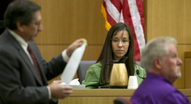 Arias resumes testimony in Arizona murder trial