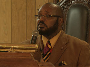 Michael Brown&#39;s Uncle Speaks Out in Sermon