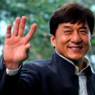 ?Jackie Chan Sumbangkan Seluruh Hartanya
