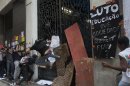 Striking teachers, police clash in Rio de Janeiro