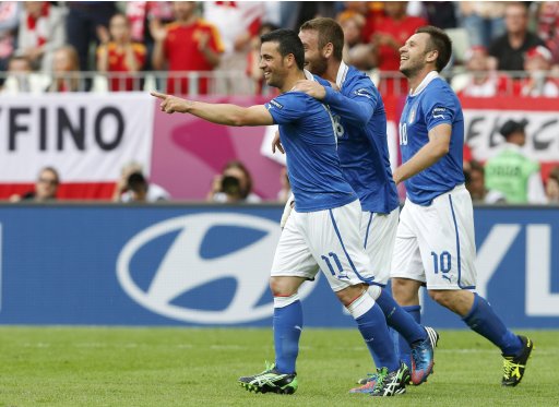 Italy's Di Natale celebrates goal with team mates during Euro 2012 soccer match against Spain in Gdansk