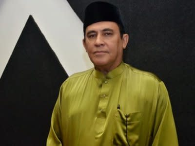 Yusof Haslam tegur Sharifah Amani