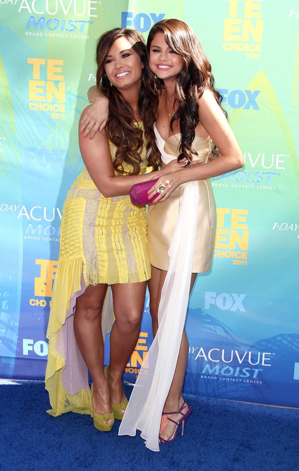 Best friends Demi Lovato and Selena Gomez love proving to their fans that