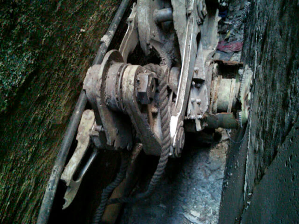 Part of 9/11 plane's landing gear found in NYC 31d8951604d02d0e300f6a706700b6f4