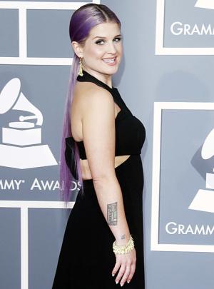 Kelly Osbourne Removing Keyboard Tattoo From Arm: Picture of Painful Treatment