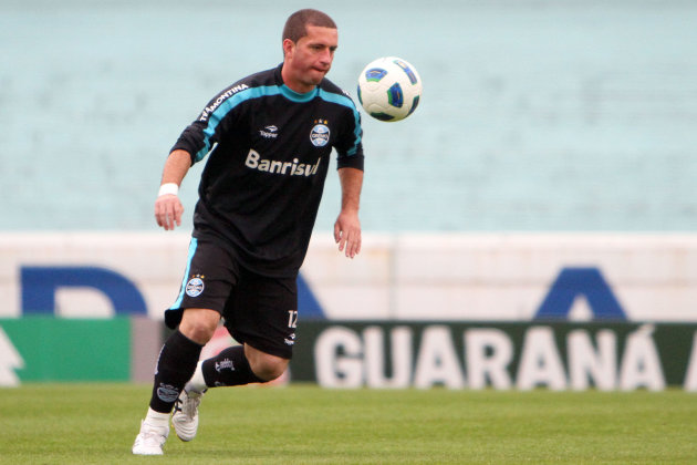 Fábio Rochemback - O capitão do Grêmio começou a carreira no Internacional em 1999, jogou por alguns clubes da Europa como Barcelona e Sporting e se transferiu para o Tricolor Gaúcho em 2009. (AE)