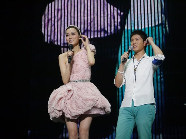 范瑋琪上海演唱會 挑戰生涯最大尺度鑽石馬甲裝