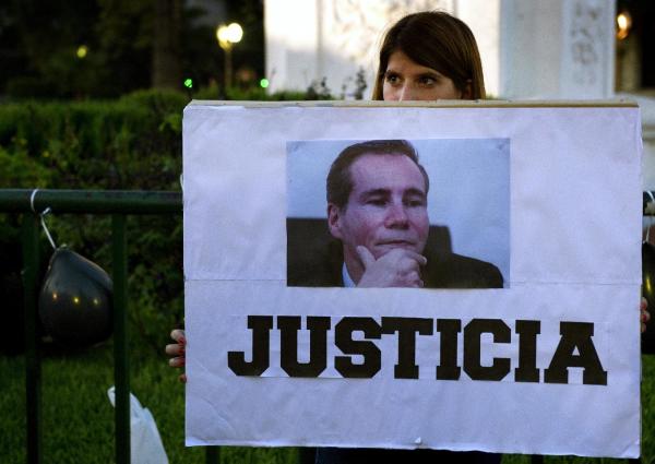 Dead Argentine prosecutor wary of even his own guards