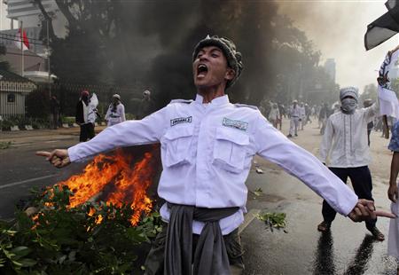 Indonesian Muslim protester …