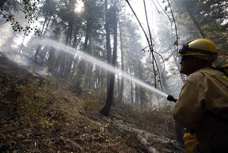 Firefighters step up battle in Idaho blaze menacing resort towns ...