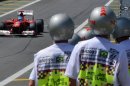 El piloto español Fernando Alonso entrenando en el circuito de Interlagos, en Brasil, el viernes