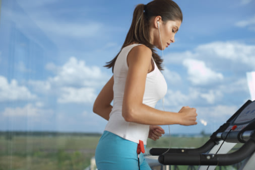 دراسة: الرياضة تقلل شهية المرأة للأكل 76764712-jpg_154856