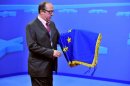 Una bandera de la Unión Europea, doblada el jueves en Bruselas, antes de una cumbre de jefes de Estado y de Gobierno