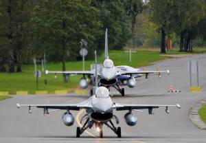 F-16 fighter jets prepare to take off from the Belgian …