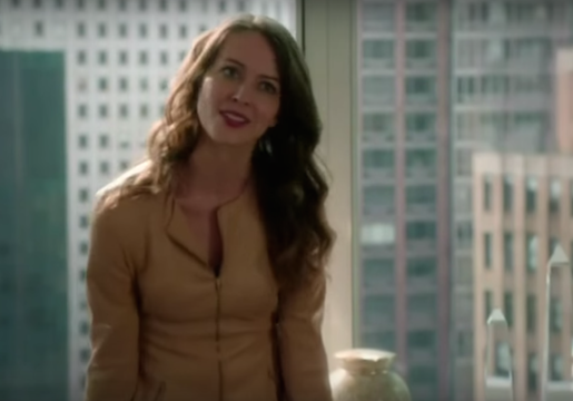 Suits Surprise: POI&#39;s Amy Acker to Recur as Louis&#39; Sister - Yahoo News