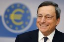 El presidente del Banco Central Europeo, Mario Draghi, ofrece una rueda de prensa el jueves 6 de septiembre de 2012 en la ciudad alemana de Francfort, donde anunció un nuevo programa de compra de bonos entre las 17 naciones de la eurozona para favorecer un disminución en el costo de sus deudas. (Foto AP/Michael Probst)