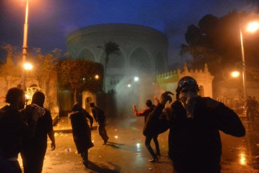 السلطة المصرية في وضع حرج بعد مشاهد عنف صادمة من قبل الشرطة Photo_1359818819166-1-0