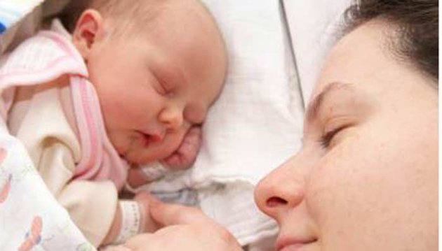 كيفية التعامل مع الطفل حديث الولادة؟ GN4ME – الأحد، 29 سبتمبر 2013 1:00 ص 374590
