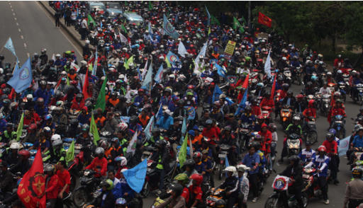 Jokowi Digugat Buruh Soal Penetapan Upah