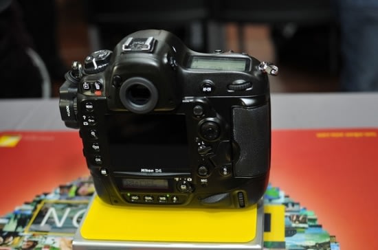 Nikon D4 旗艦機(含記者會補充資料、畫面)