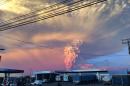 Vulcanologists said the first eruption from Chile's Calbuco volcano lasted nearly 90 minutes