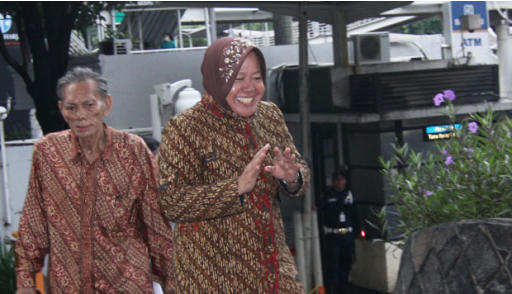 Pengamat: Gaya Jokowi dan Risma Bertolak Belakang  