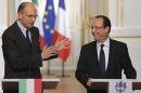 French President Hollande and new Italian PM Letta attend a joint news conference in Paris