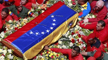 Hugo Chavez sera embaumé comme Lénine