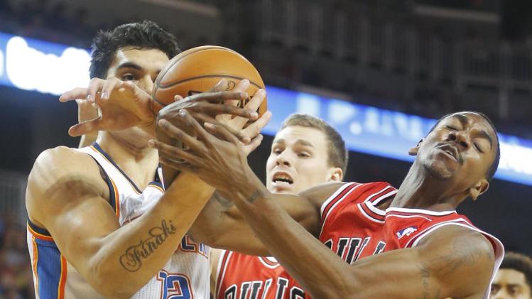 Bulls beat Thunder in preseason