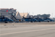 空軍救護隊現有S-70C-1A、S-70C-6及EC-225等三型機，執行各項救援任務，全力保障國人生命財產安全。（軍聞社記者卓以立攝）