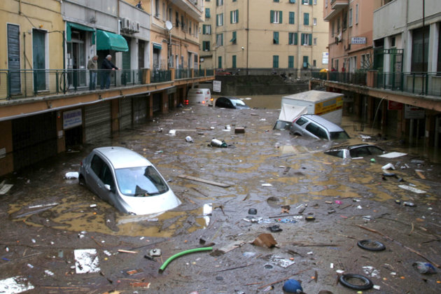 Aluviones Inundaciones en Italia - SILICIA - Génova Dde7b2a6cceb8c18fd0e6a7067005504