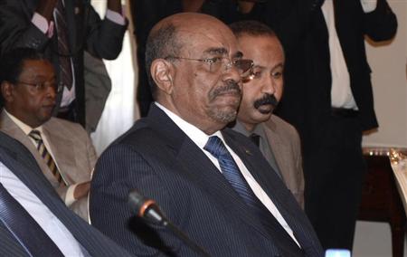 Sudan's President Omar Hassan al-Bashir attends a meeting with leaders from South Sudan at the National Palace in the Ethiopian capital Addis Ababa January 5, 2013. REUTERS/Tiksa Negeri