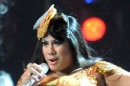 Regina Pungkasi Lagu, Juri Triple A Standing Ovation